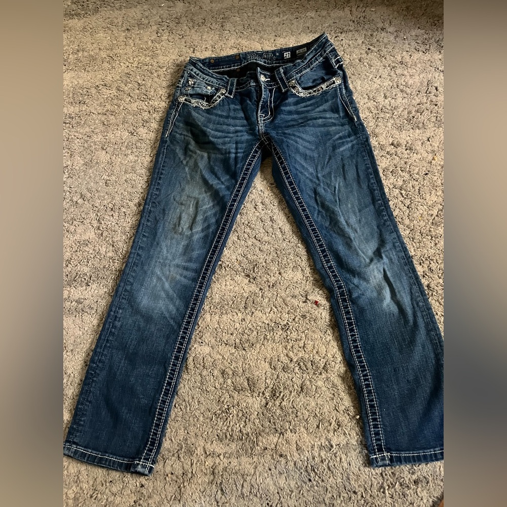 Miss me Size 27 Women’s Jeans Mid Rise Rhinestone Distressed 28x32 easy cropped